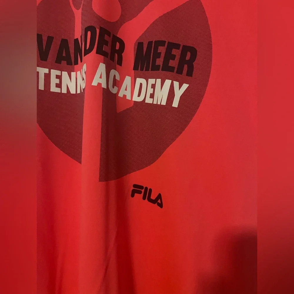 Van Der Meer V Neck - Picture 4 of 5